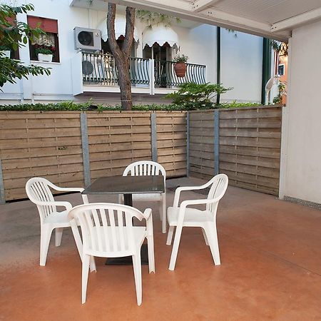לידו די ג'סולו Residence Ca D'Oro מראה חיצוני תמונה