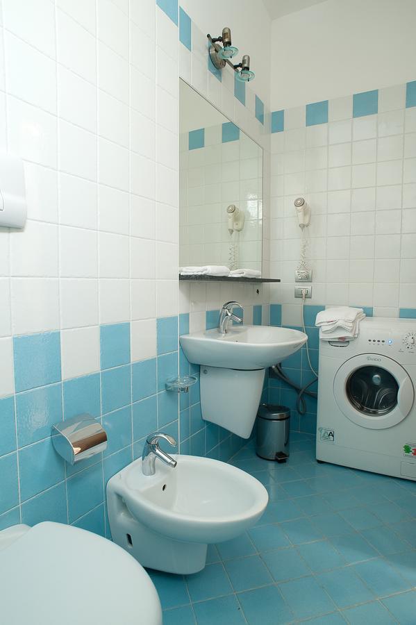 לידו די ג'סולו Residence Ca D'Oro מראה חיצוני תמונה