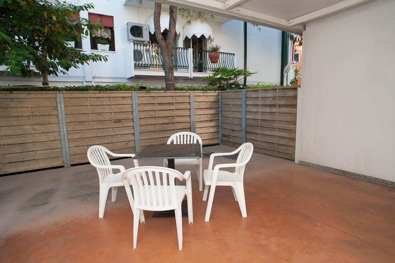 לידו די ג'סולו Residence Ca D'Oro מראה חיצוני תמונה