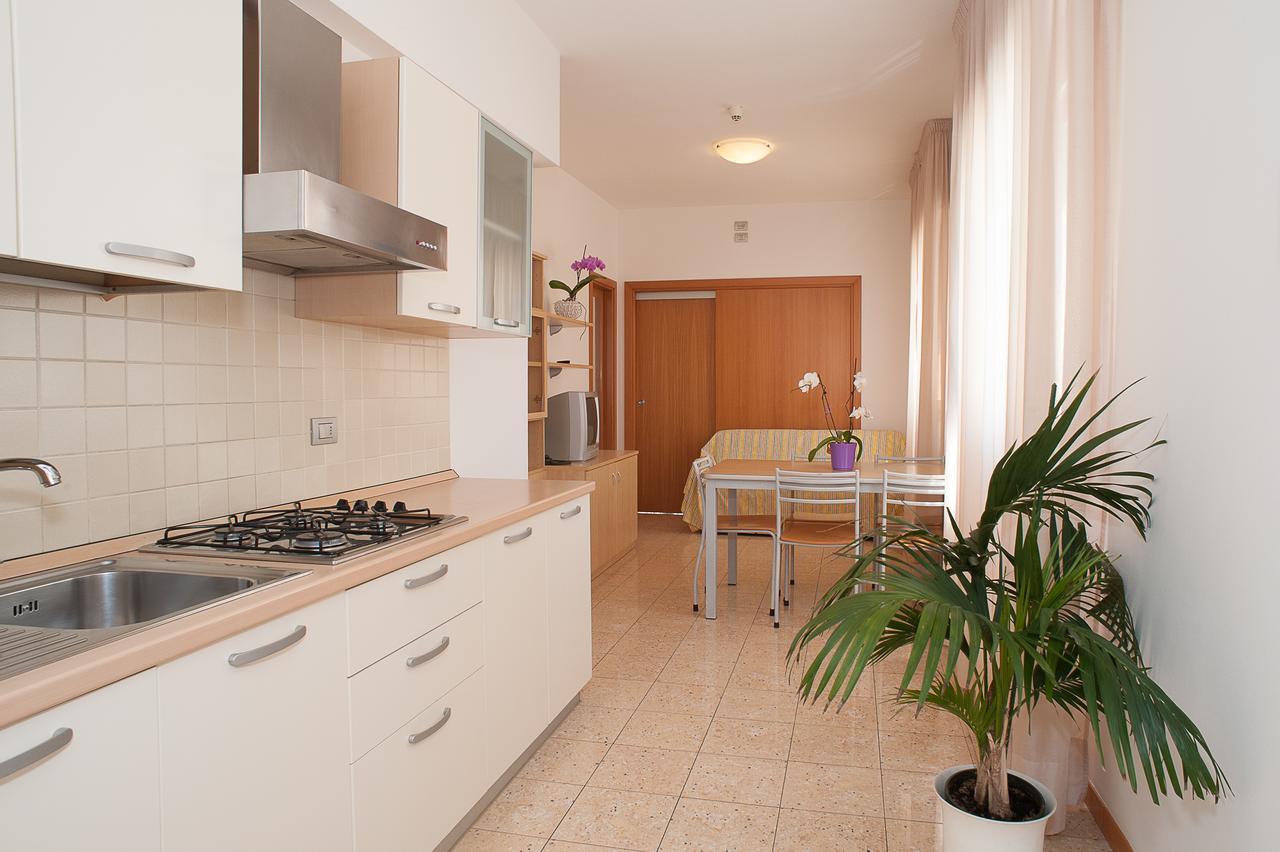 לידו די ג'סולו Residence Ca D'Oro מראה חיצוני תמונה