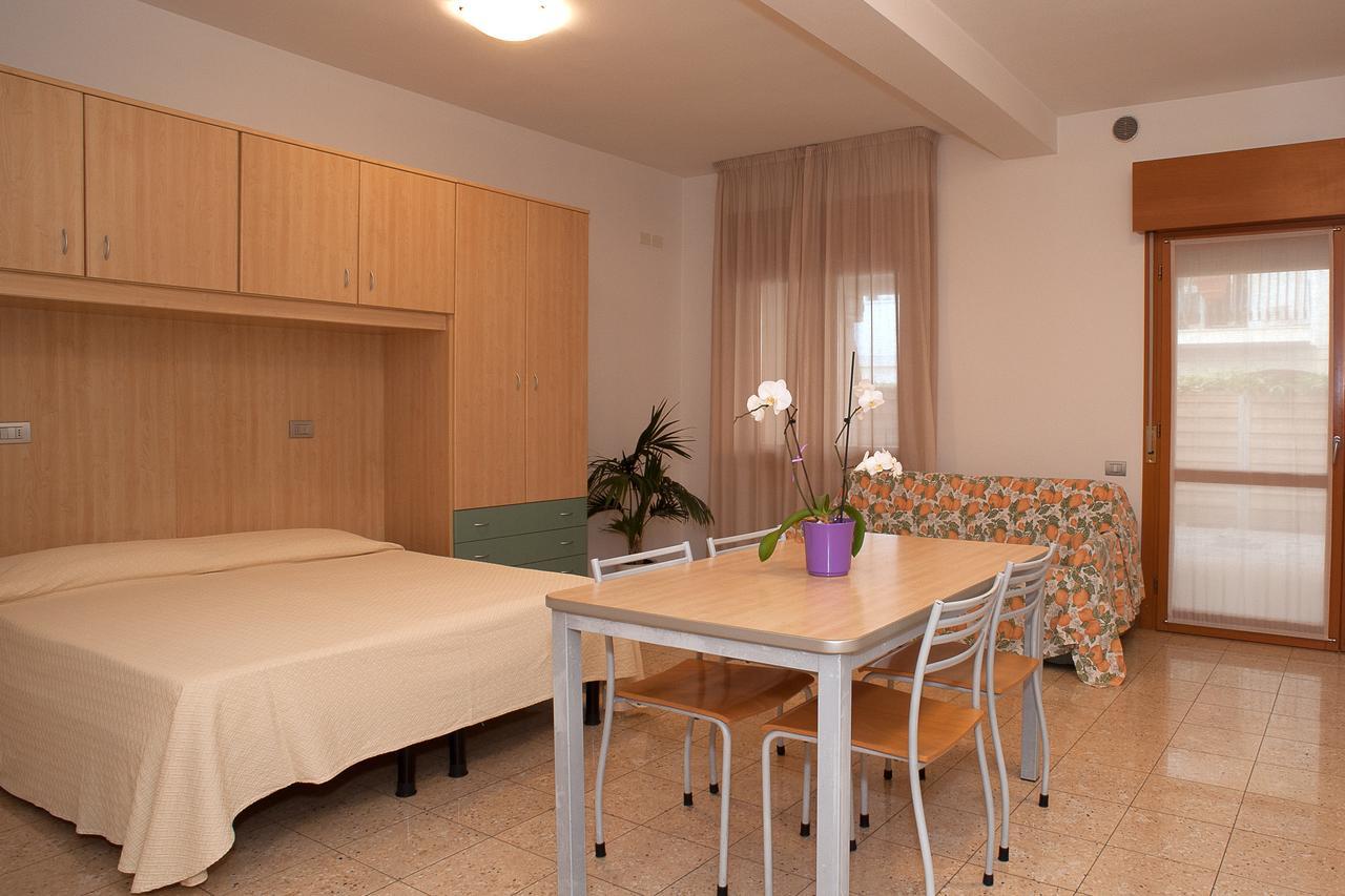 לידו די ג'סולו Residence Ca D'Oro מראה חיצוני תמונה