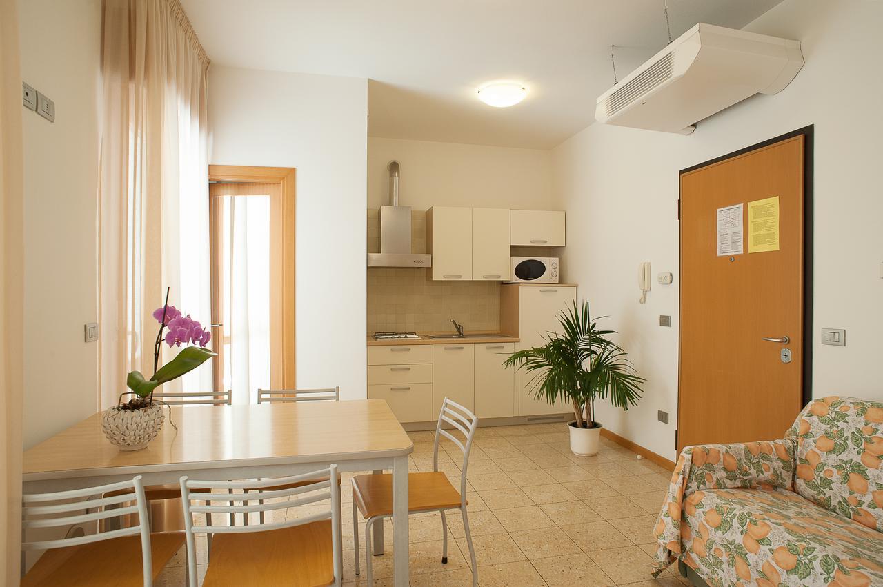 לידו די ג'סולו Residence Ca D'Oro מראה חיצוני תמונה