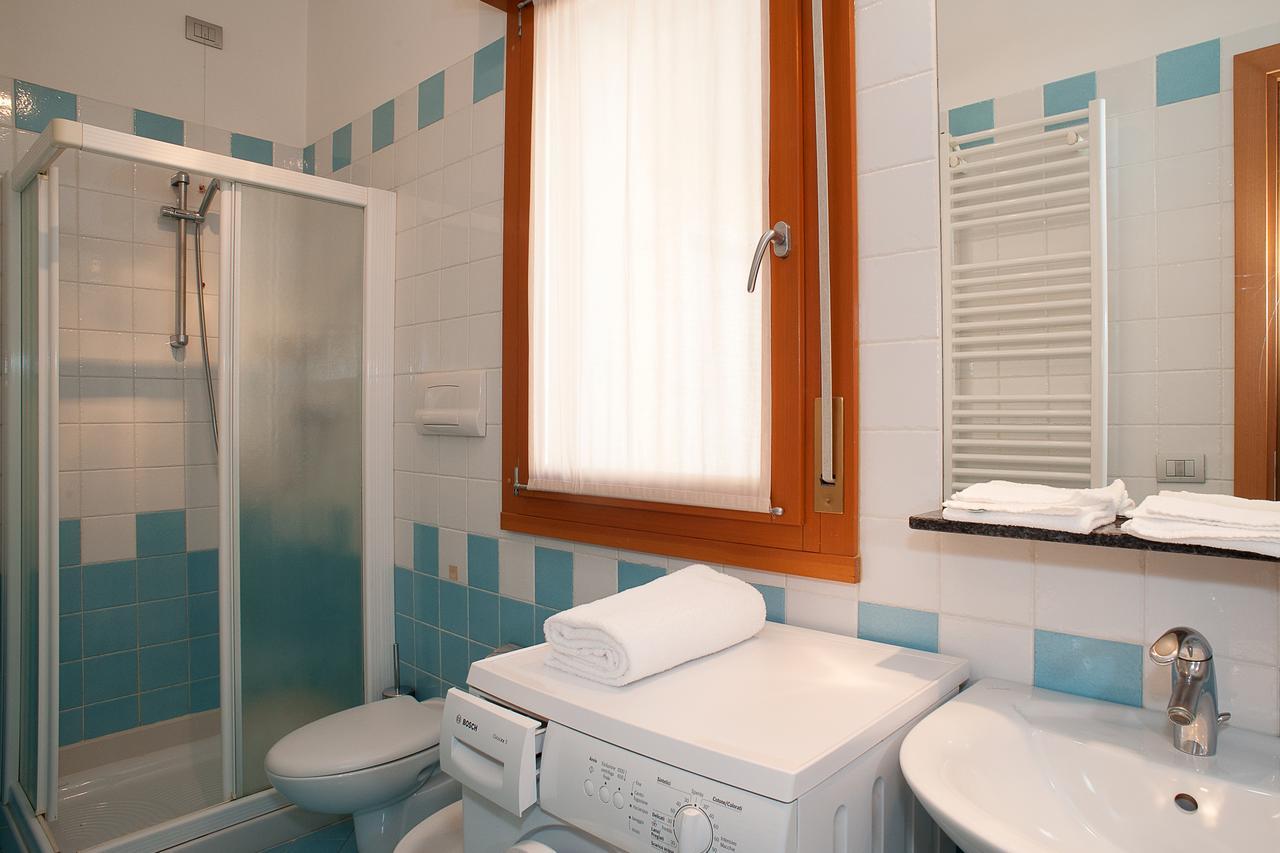 לידו די ג'סולו Residence Ca D'Oro מראה חיצוני תמונה